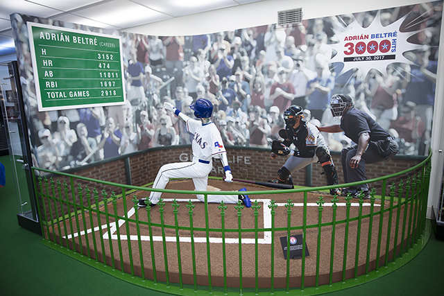 Woody's Classic Cars & Baseball Museum